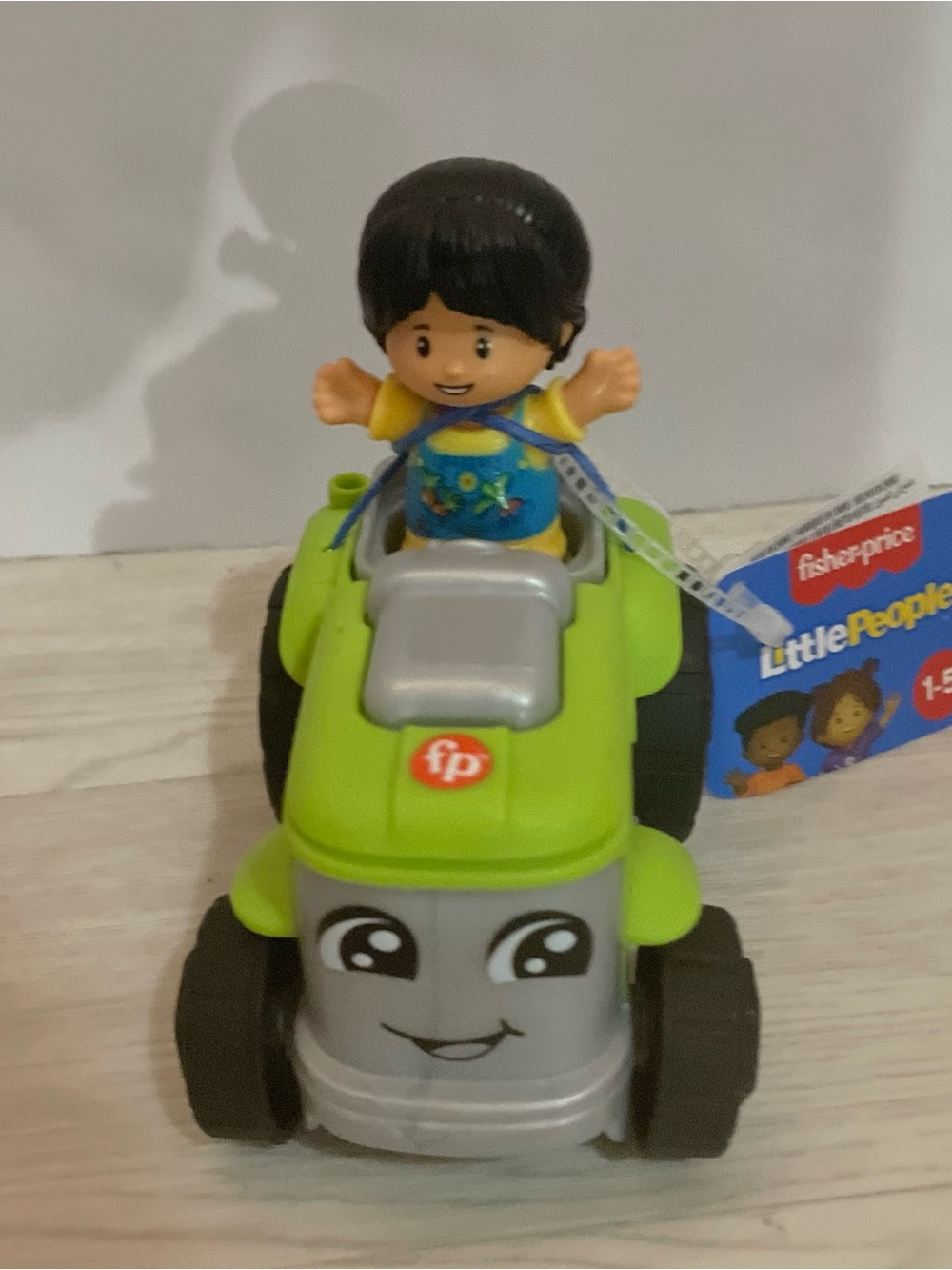 Brand New Fisher-Price Green Smiling Truck with Little People Figure